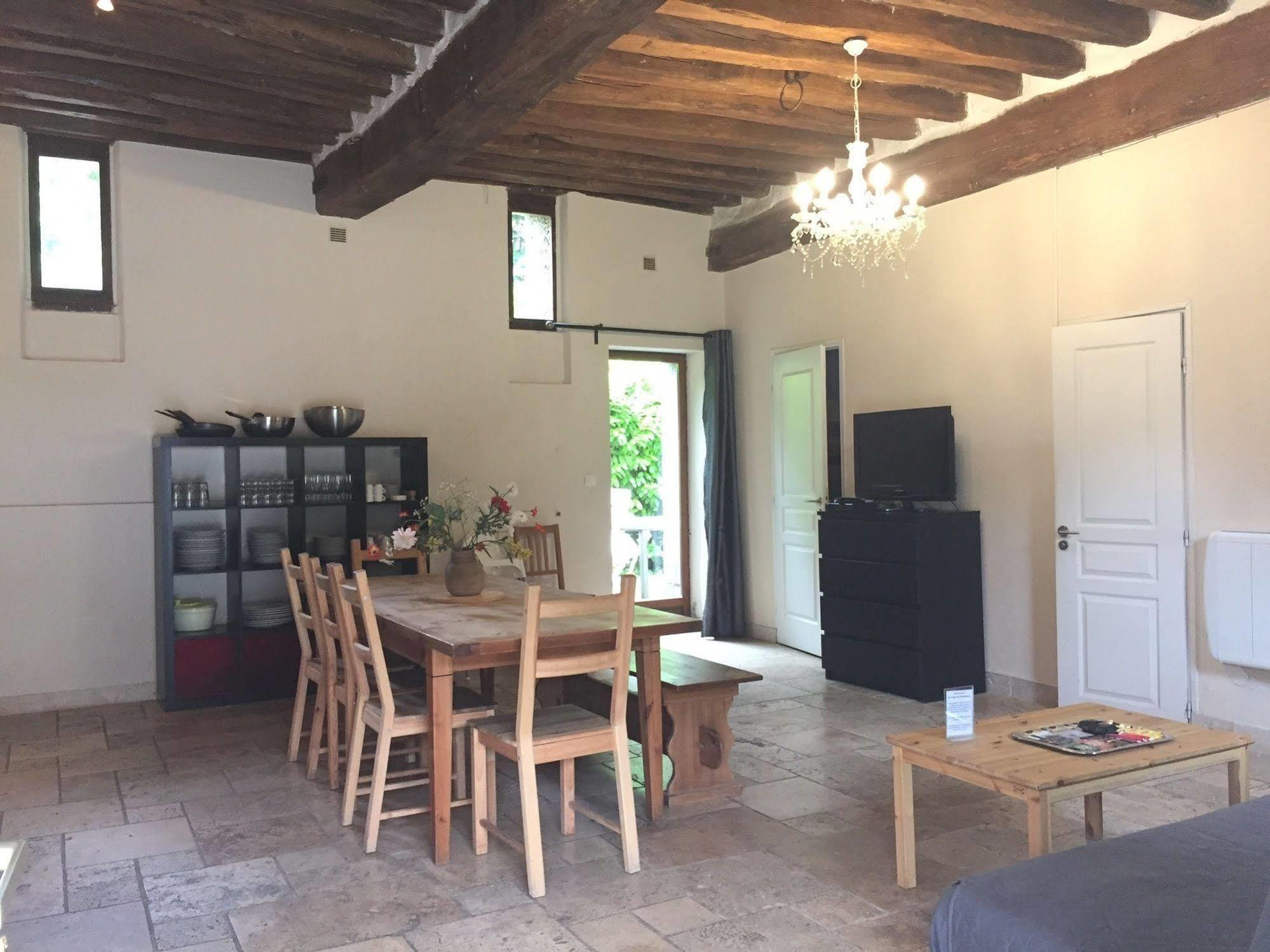 La Ferme Des Moulineaux Hotel Bailly  Екстериор снимка